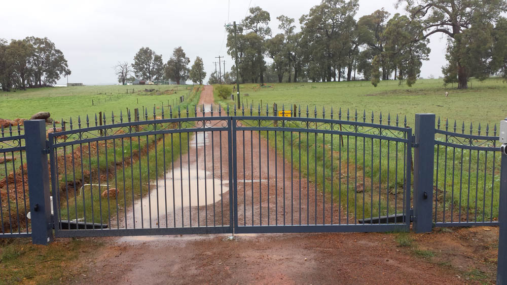 Automatic Farm Gates Perth WA - Solar & Electric - LiteStart
